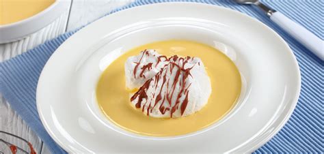 french-cooking-vacation-ile-flottante-or-floating image