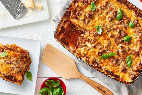 cheesy-beef-lasagna-recipe-cook-with-campbells-canada image