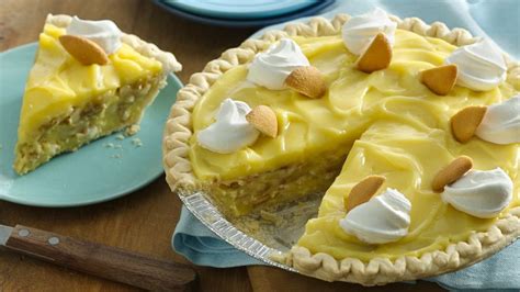 banana-pudding-pie-recipe-pillsburycom image