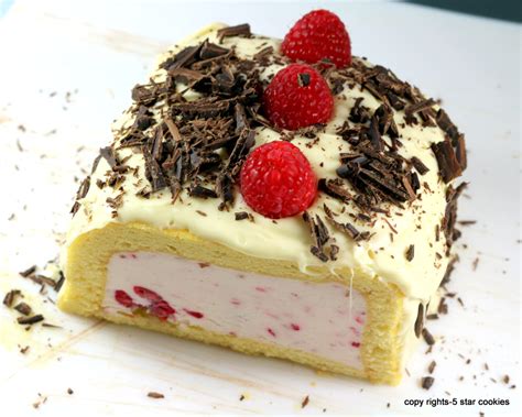 white-raspberry-dream-cake-never-stop-dreaming-5 image