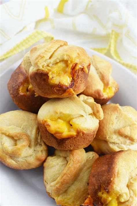 muffin-tin-macaroni-and-cheese-bites-muffin-tin image