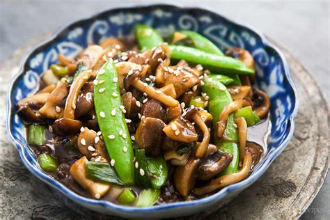 mushroom-stir-fry-with-peas-recipe-simply image