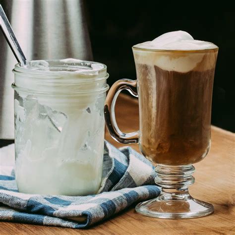 irish-coffee-cocktail-recipe-liquorcom image