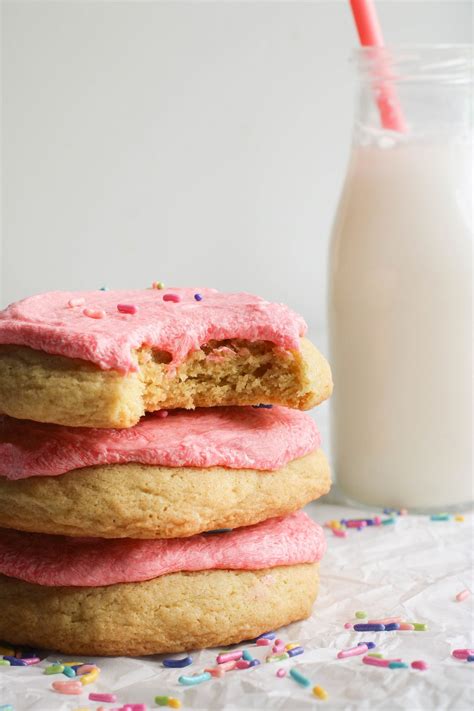 gluten-free-copycat-crumbl-sugar-cookies-grain image