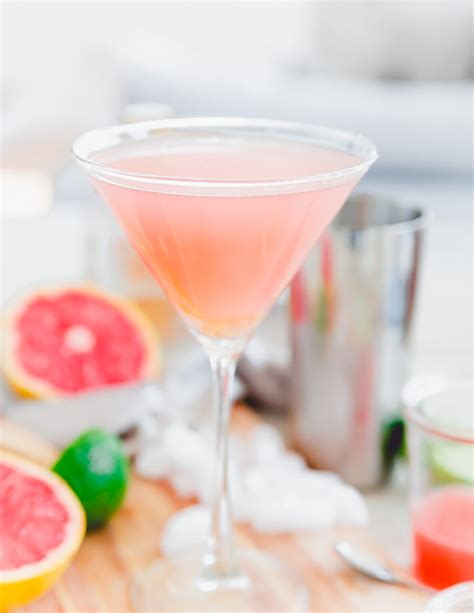 grapefruit-martini-running-to-the-kitchen image