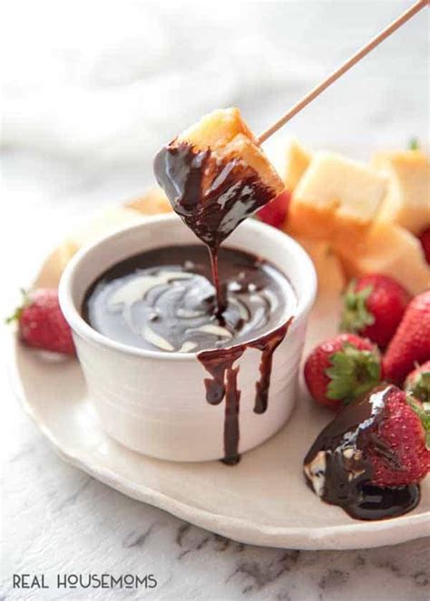 chocolate-fondue-real-housemoms image