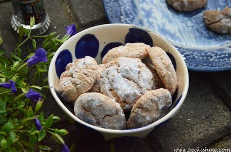 traditional-amaretti-cookies-a-treat-for-your-soul image