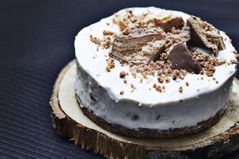 recipe-no-bake-coffee-crisp-cheesecake-the-globe image