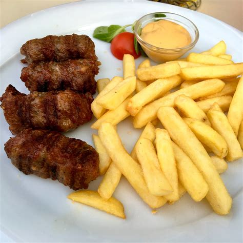 mititei-authentic-romanian-grilled-sausages image