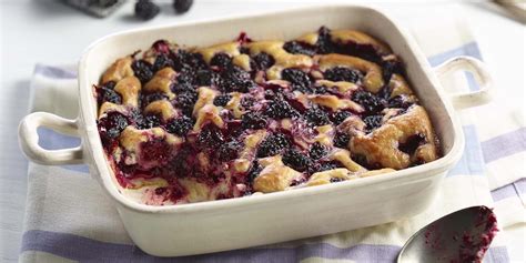 blackberry-cobbler-recipe-zero-calorie-sweetener image