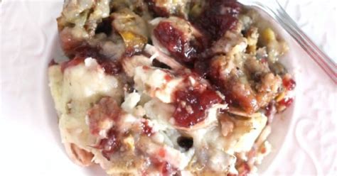 thanksgiving-leftovers-casserole-mama-loves-food image