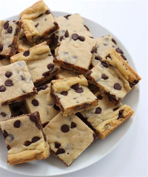 chocolate-chip-cookie-bars-six-vegan-sisters image