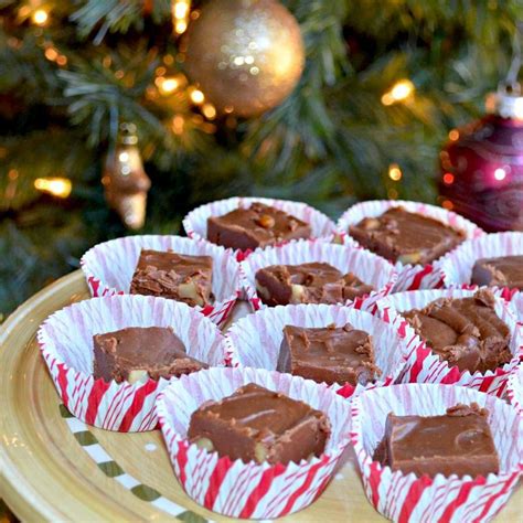 our-10-best-christmas-fudge image