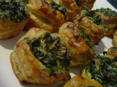 cheese-and-spinach-puff-pastry-pockets-smells-like image