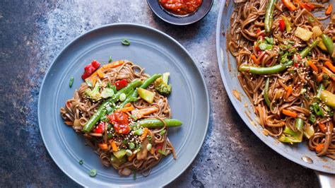 spicy-soba-noodle-veggie-stir-fry image