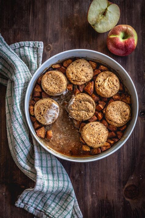 healthy-apple-cobbler-danis-cookings image
