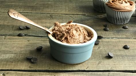 dairy-free-vegan-chocolate-buttercream-baking-mad image