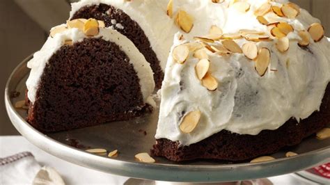 how-to-make-a-bundt-cake-that-doesnt-stick-in-the image