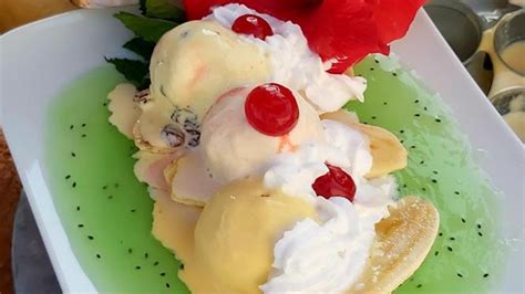 creamy-caribbean-sugar-banana-split-dessert-ctv image