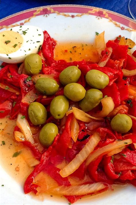 roasted-red-pepper-spanish-salad-the image