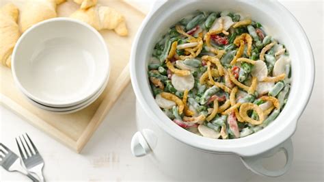 slow-cooker-alfredo-green-bean-casserole image