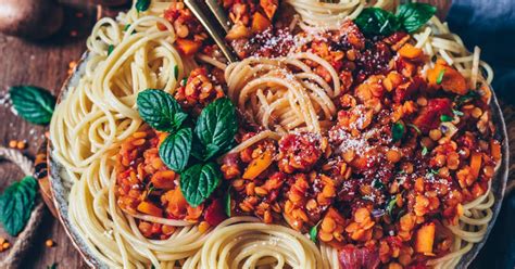 17-vegetarian-pasta-recipes-youll-forget-are-meat image