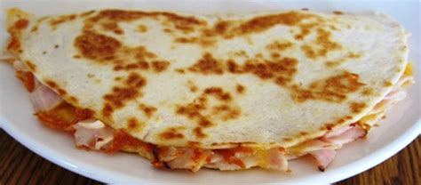 how-to-make-quesadillas-with-turkey-and-cheese image