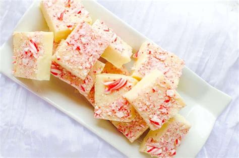 candy-cane-fudge-recipe-in-four-steps-so-easy image