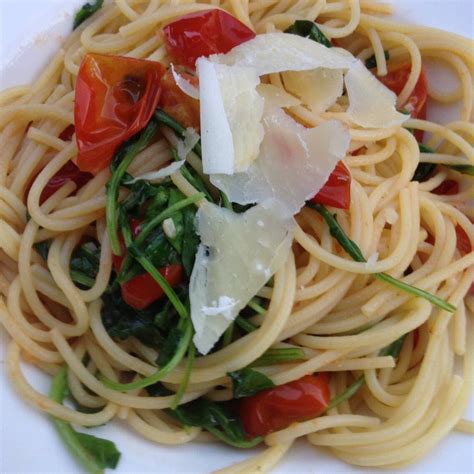 20-light-and-delicious-pasta-recipes-for-spring image