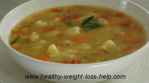 cauliflower-leek-soup-recipe-a-fast-low-calorie-meal image