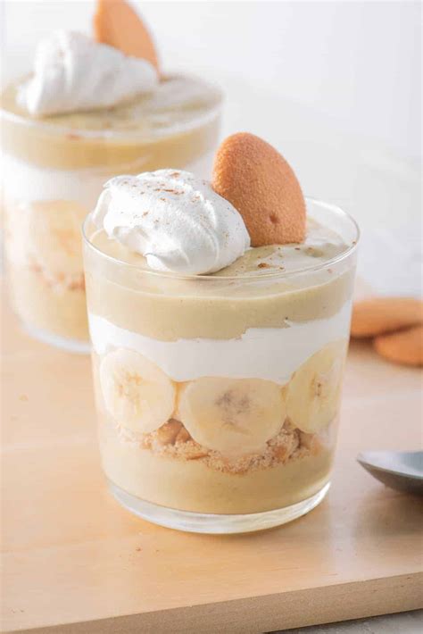 banana-pudding-parfait-from-scratch-feelgoodfoodie image