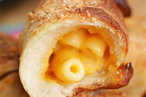 mac-n-cheese-breadsticks-are-here-to-change-your-life image
