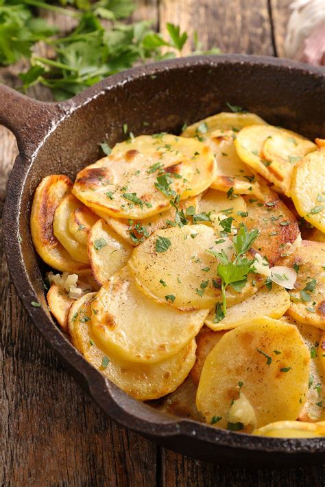 crispy-garlic-roasted-potatoes-errens-kitchen image
