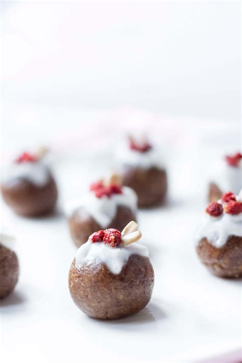 date-and-nut-mini-christmas-puddings-healthy-little image