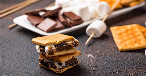 22-irresistable-vegan-smores-recipes-the-ultimate-list image