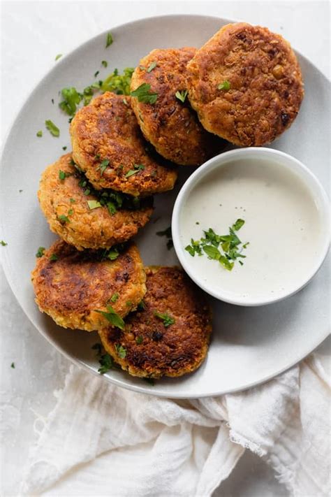 chickpea-fritters-great-for-meal-prep-feelgoodfoodie image