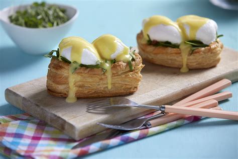 puff-pastry-eggs-benedict-get-cracking image