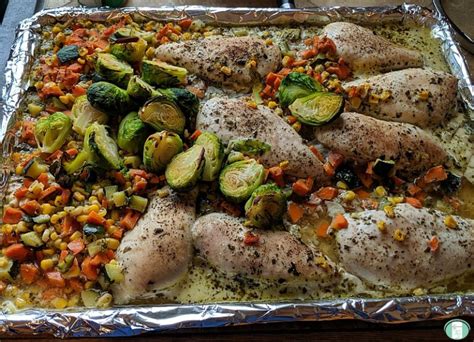 pesto-chicken-and-vegetables-freezer-meal image