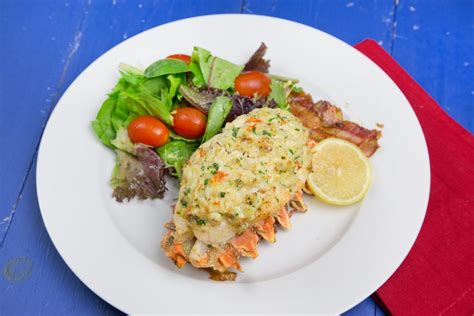 lobster-stuffed-with-crab-imperial-chef-dennis image
