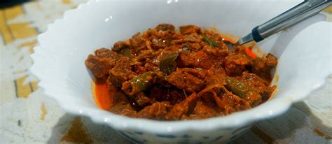 simple-but-traditional-kerala-style-beef-curry image