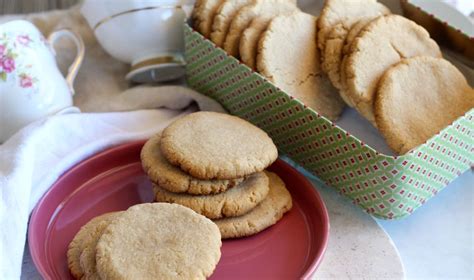 5-ingredient-basic-biscuit-recipe-the-merrymaker-sisters image