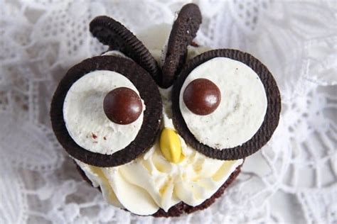 owl-cupcakes-with-oreos-where-is-my-spoon image