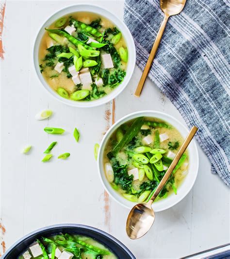 15-soothing-plant-based-miso-soups-one-green-planet image