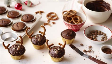 reindeer-cupcakes-baking-recipes-betty-crocker-au image