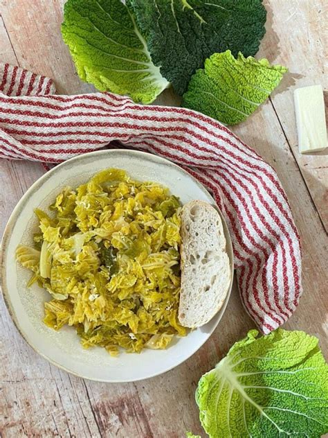 verza-stufata-italian-braised-savoy-cabbage-end-of-the image