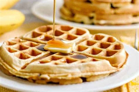 easy-banana-belgian-waffle-recipe-crispy-buttery image