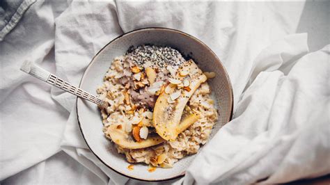 13-oatmeal-recipes-that-are-simple-surprisingly image