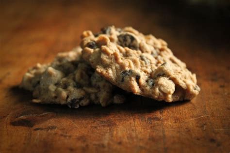 irresistible-oatmeal-currant-cookies-a-beautiful-plate image