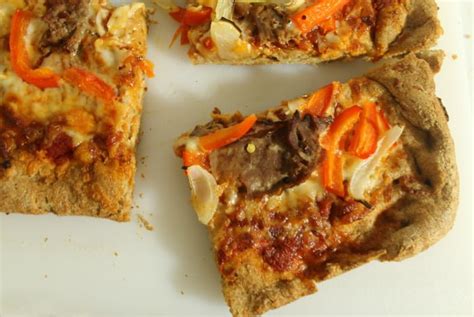 leftovers-recipes-roast-beef-and-cheddar-pizza image