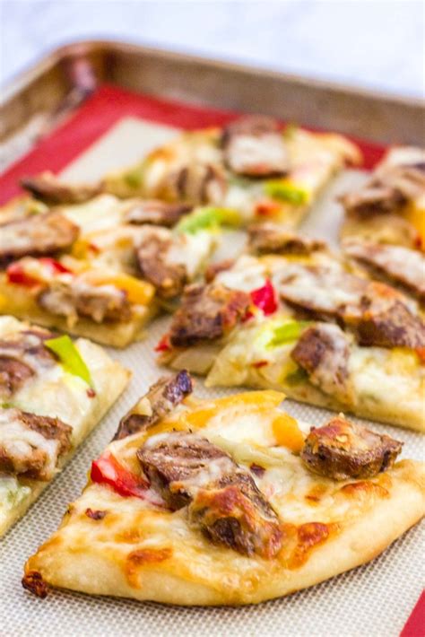 white-pizza-with-sausage-and-pepper-my-eclectic-bites image
